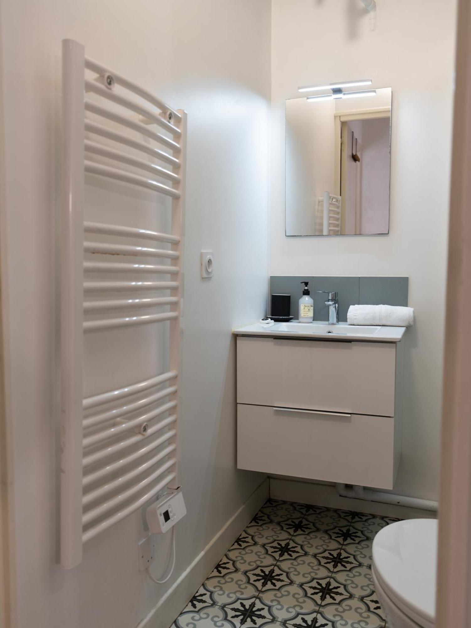Apartmán Le Refuge Urbain - Port A 2 Pas & Animaux Acceptes Toulon Exteriér fotografie